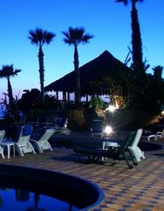 Las Rocas Resort & Spa