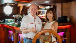 Steering a new partnership: Pete Pela of Tall Ship Adventures and Go City’s Baidi Li, SVP Commercial APAC.